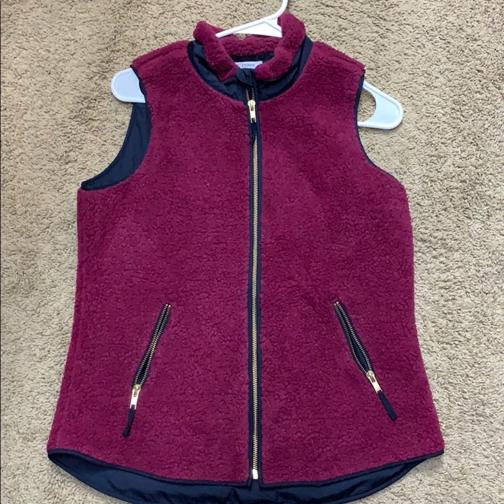 Crown & Ivy Vest